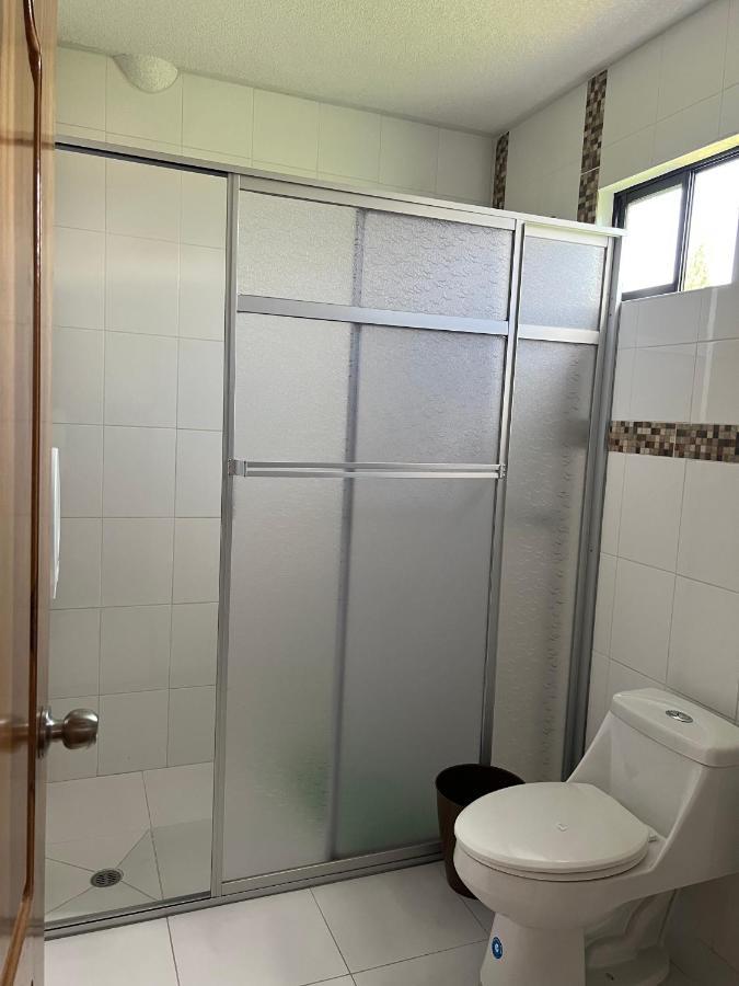 Hostal Alpachaca - New Quito Airport Табабела Екстериор снимка