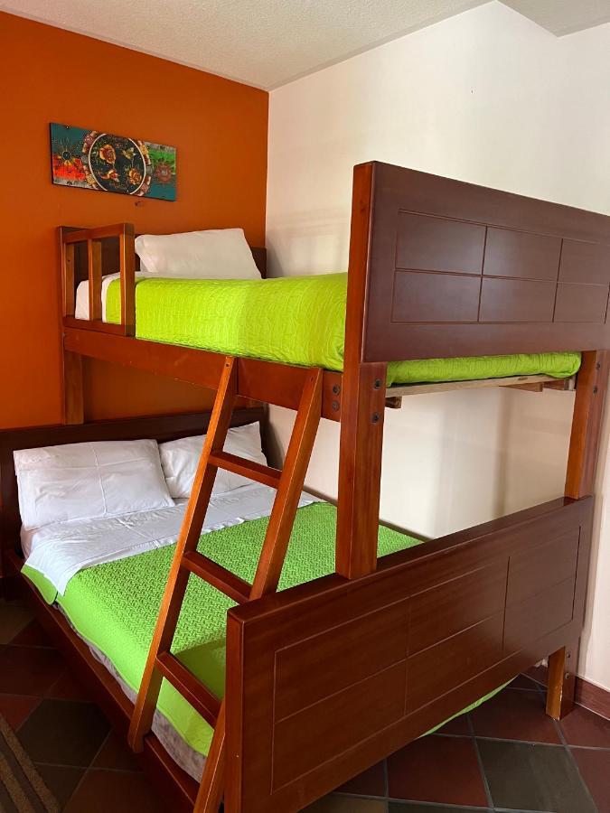 Hostal Alpachaca - New Quito Airport Табабела Екстериор снимка