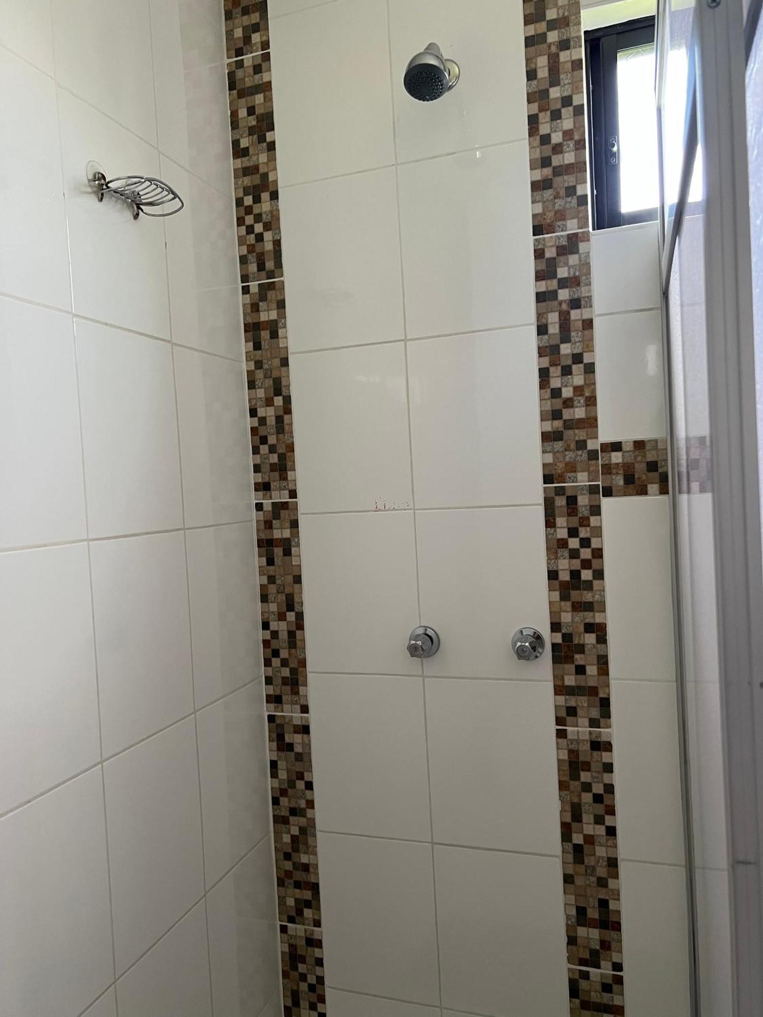 Hostal Alpachaca - New Quito Airport Табабела Екстериор снимка