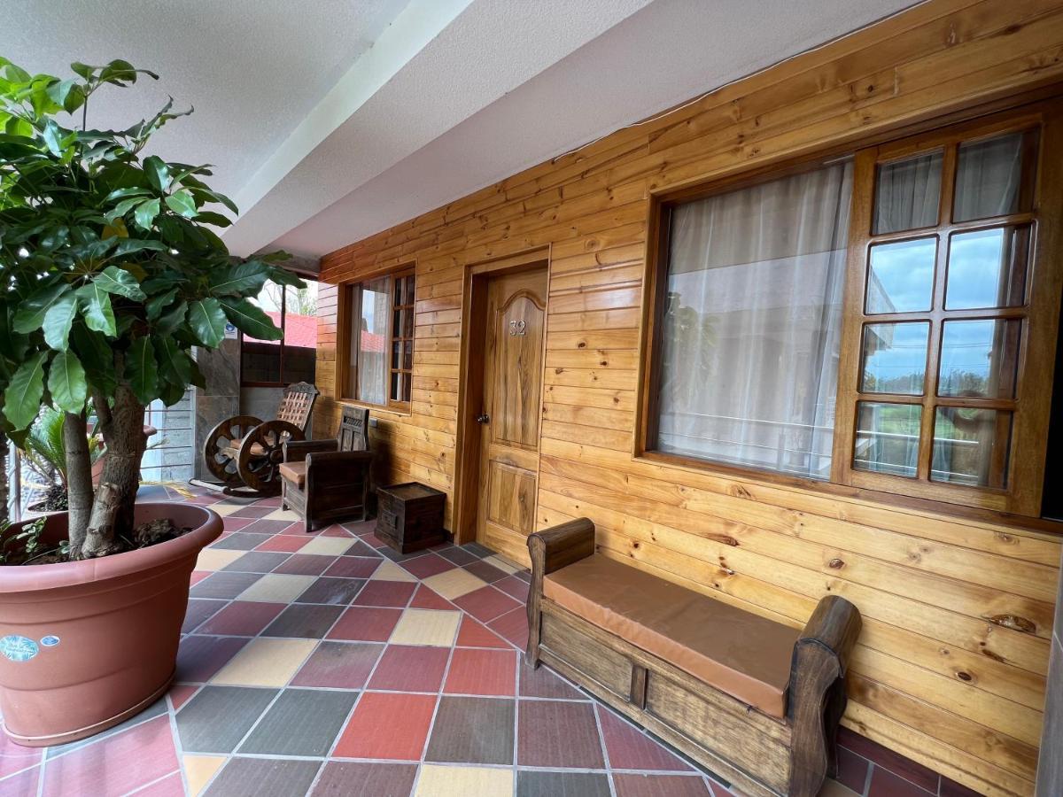 Hostal Alpachaca - New Quito Airport Табабела Екстериор снимка