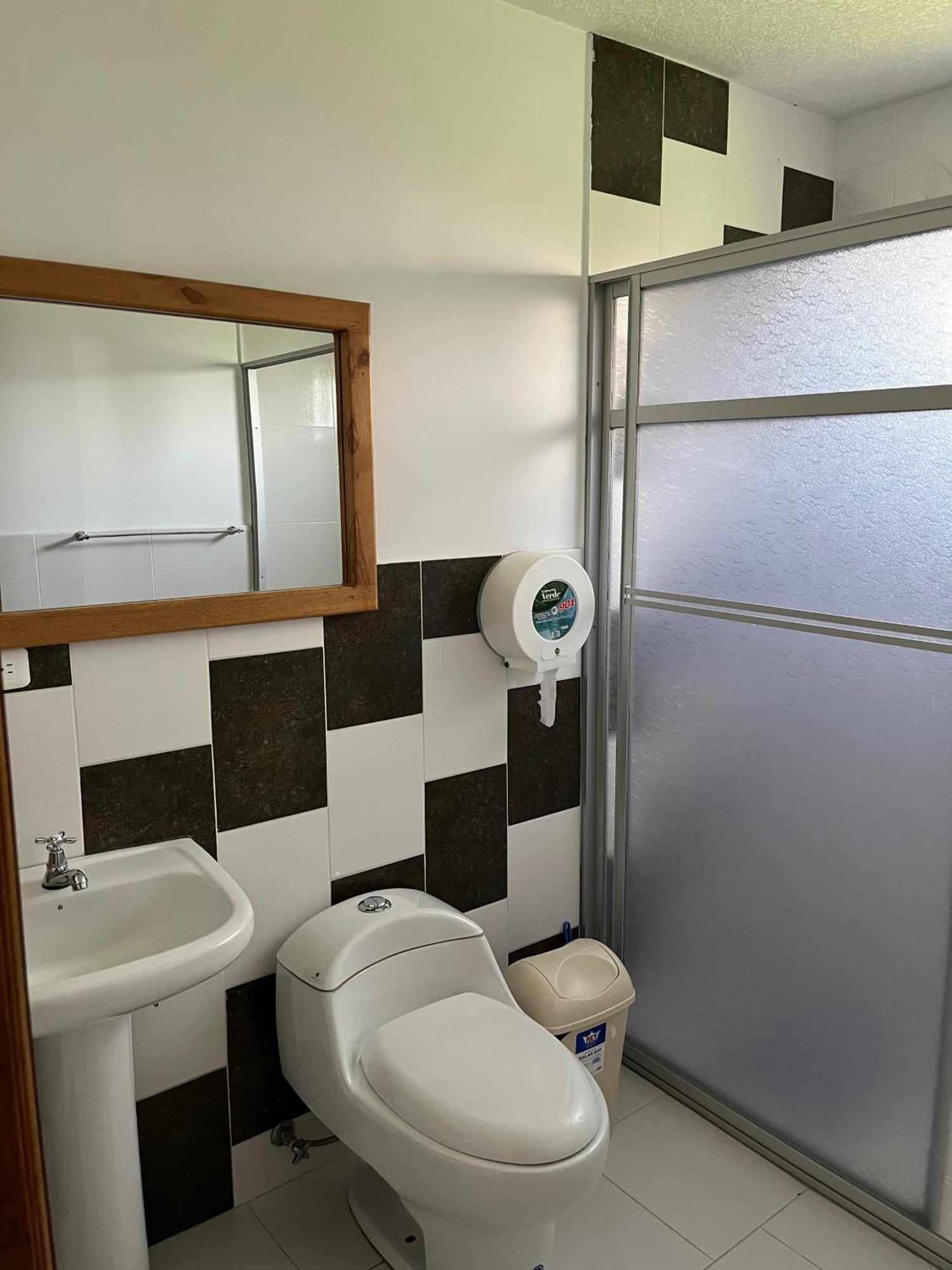 Hostal Alpachaca - New Quito Airport Табабела Екстериор снимка